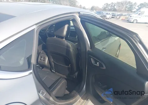 2015 Chrysler 200 C z USA, uszkodzony, nr VIN 1C3CCCCB2FN698355